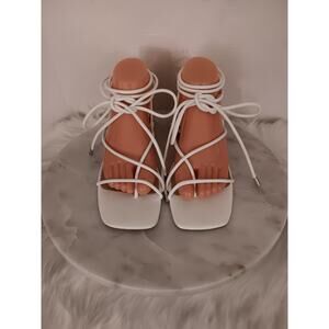 Madden Girl Sorrin Women's Size 9.5 Lace Up Gladiator Strappy Sandal White Shoes